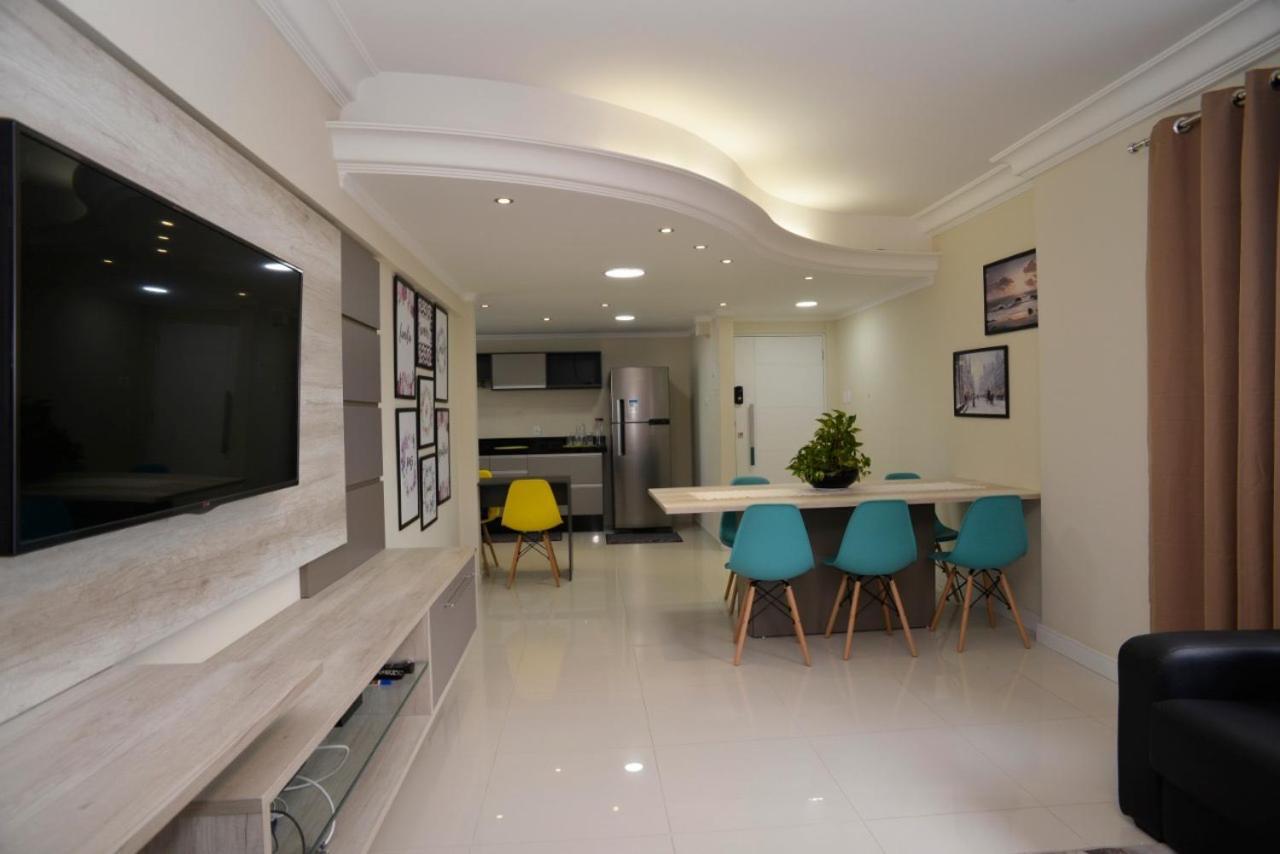 FRENTE MAR PÉ NA AREIA, na Av Atlântica Apartment Balneário Camboriú Exterior foto