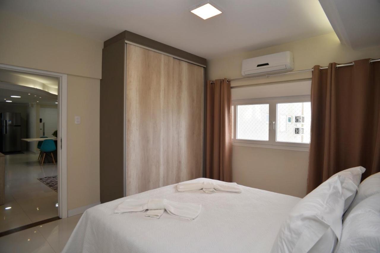 FRENTE MAR PÉ NA AREIA, na Av Atlântica Apartment Balneário Camboriú Exterior foto